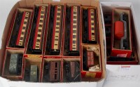 Lot 943 - 2 trays containing Trix Twin Railway post war...