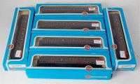 Lot 946 - 6 Airfix 542513 non corridor LMS suburban...