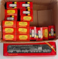 Lot 1075 - 16 Hornby wagons including R020, R023, R218,...