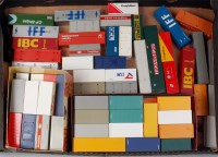 Lot 2571 - Three boxes of various 00/H0 scale shipping...