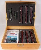 Lot 950 - A Bachmann presentation box containing BR...