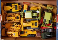Lot 1296 - Quantity of loose and playworn construction...