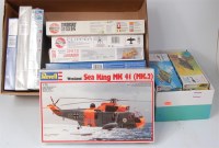 Lot 1519 - 23 mixed scale plastic aircraft and helicopter...