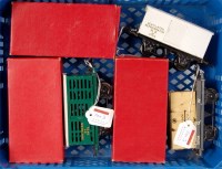 Lot 324 - Hornby 1948-51 grey GW flat truck with GWR...