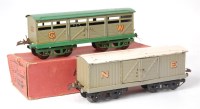 Lot 396 - Hornby 1933-5 GW No. 2 cattle truck with green...