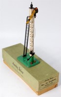 Lot 413 - Hornby 1939-41 No. 2E distant signal with...