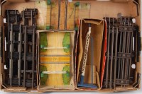Lot 461 - A large tray of Hornby items including 15x...