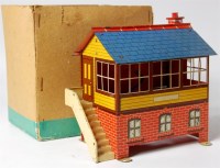 Lot 471 - Hornby 1932-4 signal cabin No. 2 with blue...