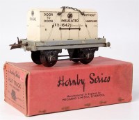 Lot 513 - Hornby 1936-41 GW flat truck with insulated...
