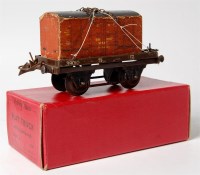 Lot 517 - Hornby 1948-51 SR dark brown flat truck with...