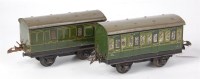 Lot 587 - Hornby 1934-41 green SR 4 wheel guards van...