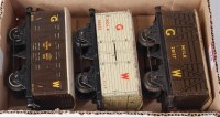 Lot 524 - 3x Hornby prewar GW 1935-41 No. 0 vans...