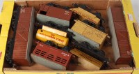 Lot 594 - A small tray of 8 Hornby postwar wagons...