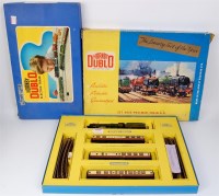 Lot 605 - A Hornby Dublo 2-rail 'Denbigh Castle' engine...
