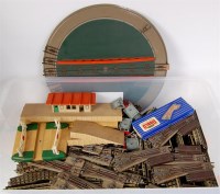 Lot 615 - Quantity of Hornby Dublo 3-rail track points...