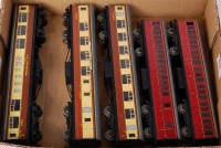 Lot 622 - 2 Hornby Dublo D14 and 3 D21 coaches (G)