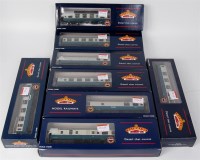 Lot 732 - 8 Bachmann BR blue Mk1 coaches including...