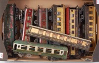 Lot 570 - A large tray of mainly Hornby bogie coaches...