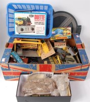 Lot 911 - Quantity of Hornby track, points, buildings...
