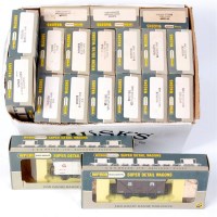 Lot 963 - 19 boxed Wrenn wagons including W5003 Guinness,...