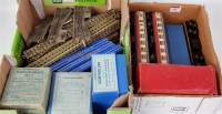 Lot 983 - Hornby Dublo D1 composite coach (G-BG) D12...
