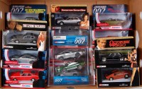 Lot 2567 - 18 James Bond 007 related boxed diecast...