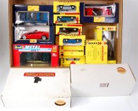 Lot 2577 - 4 Maisto 1:24 scale sports cars, Porsche 911...