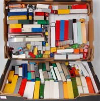 Lot 2643 - 3 boxes containing various H0/00 scale Wiking,...