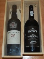 Lot 118 - Dow's Silver Jubilee Vintage Port, 1977, one...