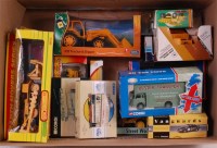 Lot 1272 - 15 boxed modern issue construction, commercial...