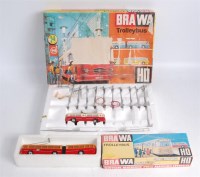 Lot 970 - A Brawa H0 trolley bus set, bus has been...