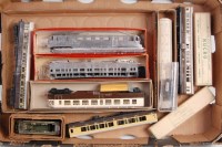 Lot 977 - Quantity of GWR related items, 4 whitemetal...