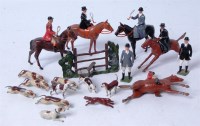 Lot 1235 - 18 assorted Britains hunting series lead...