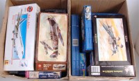 Lot 1519 - 25 assorted 1/72 and 1/144 scale plastic...