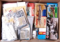 Lot 1531 - 35 assorted 1/72 scale plastic kits,...