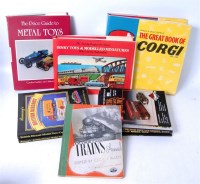 Lot 1622 - 10 assorted hard and soft back model books to...