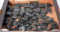 Lot 1546 - 2 trays of constructed and part built Roco and...