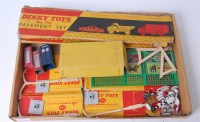 Lot 2013 - Mixed Dinky Toys roadside accessories to...