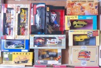 Lot 2540 - 30 mixed boxed modern issue diecasts to...