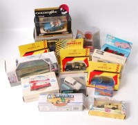 Lot 2565 - 90+ mixed scale modern issue diecasts, various...