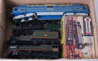 Lot 1062 - 2 trays of well constructed Kitmaster...