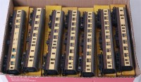Lot 1081 - 7 boxed Triang TT gauge corridor coaches, some...