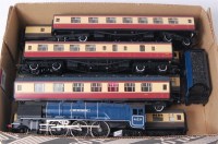 Lot 1098 - A Hornby 'City of Chester' BR blue engine and...