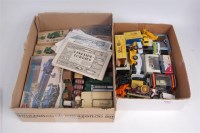 Lot 720 - Tray containing approx 30, mainly 00/H0,...