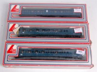 Lot 843 - A Lima class 117 3-car DMU in BR blue (VG-VFG)