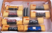 Lot 872 - Liliput/Trix wagons in plastic boxes, 2x 1302,...