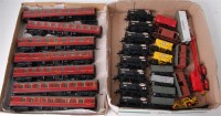 Lot 882 - 3 trays containing quantity of...