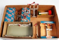 Lot 893 - Crescent boxed railway items (00 gauge) to...