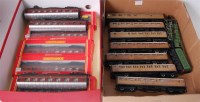 Lot 941 - A Hornby LNER green 'Flying Scotsman' engine...