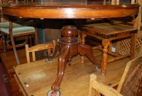 Lot 1275 - A Victorian mahogany circular tilt top...
